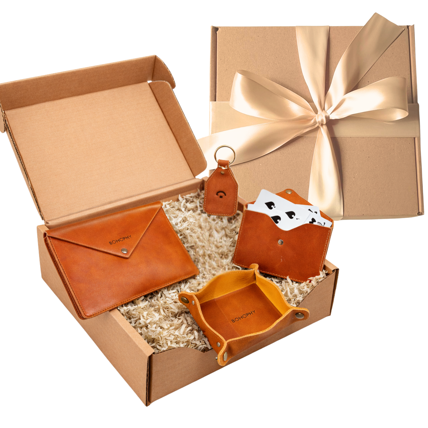 Leather gift set with everyday essentials